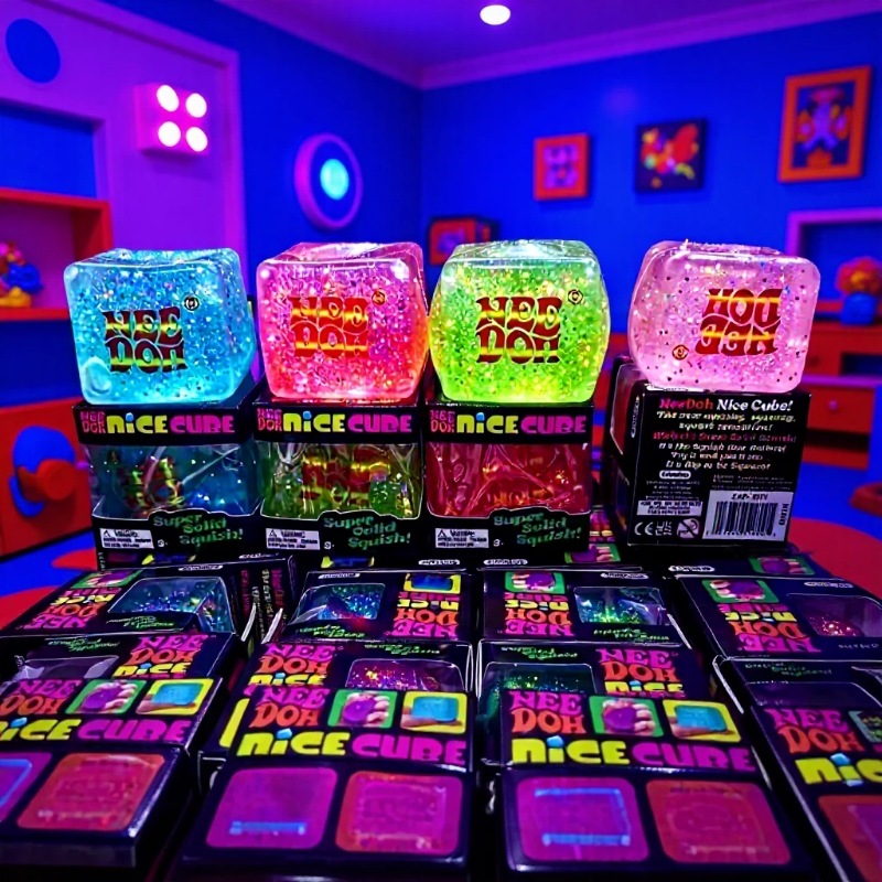 NEEDOH Maltose Glow in the Dar - огляд і ціна Fidget Cube Original